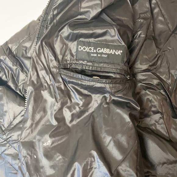 Dolce and Gabbana puffer - Picture 5 of 10